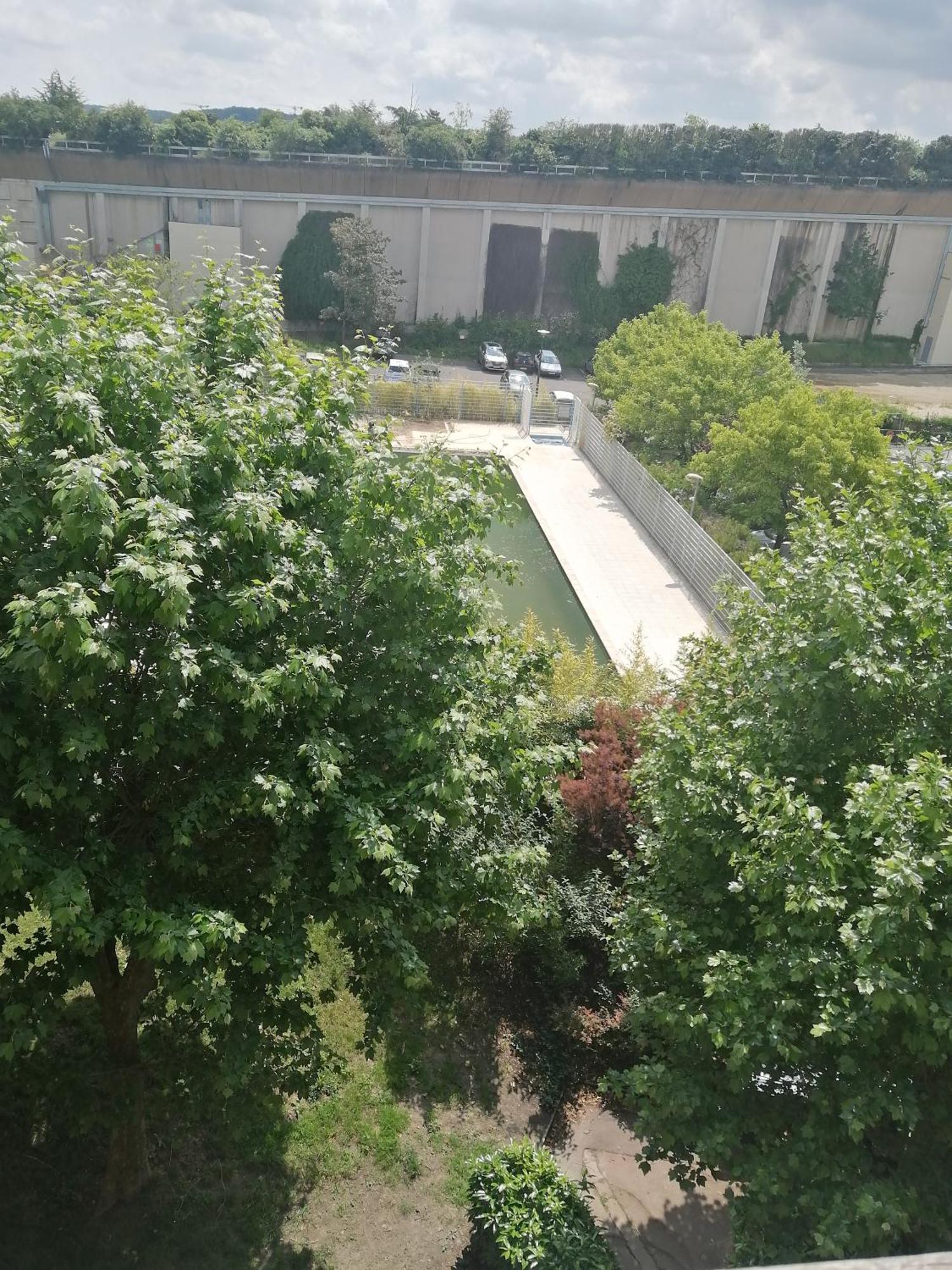 ホテル Parc St Cyr Avec Piscine Exterieure Fontenay-le-Fleury エクステリア 写真